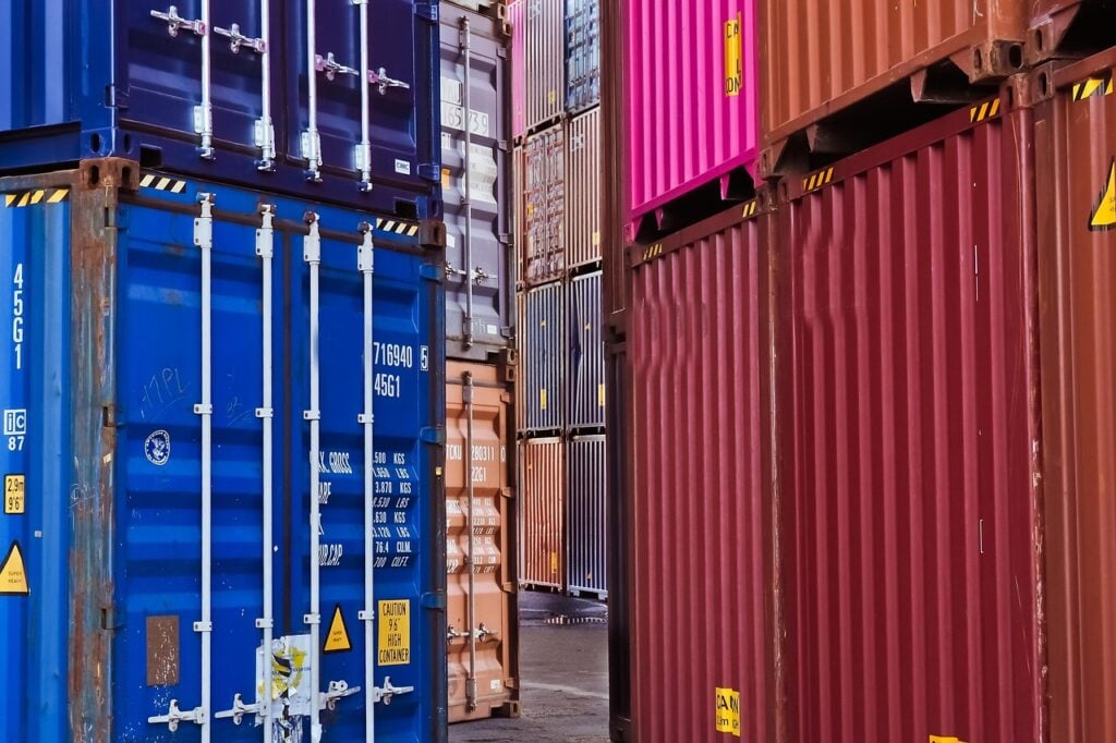 CO₂e and CSRD Compliance for Container Shipping